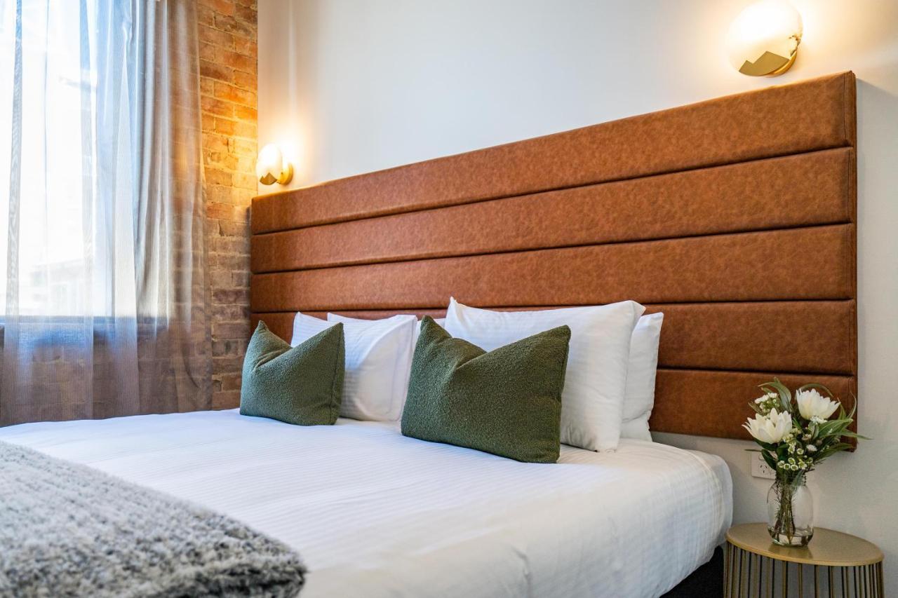 Grand Hotel And Studios Wyong Bagian luar foto