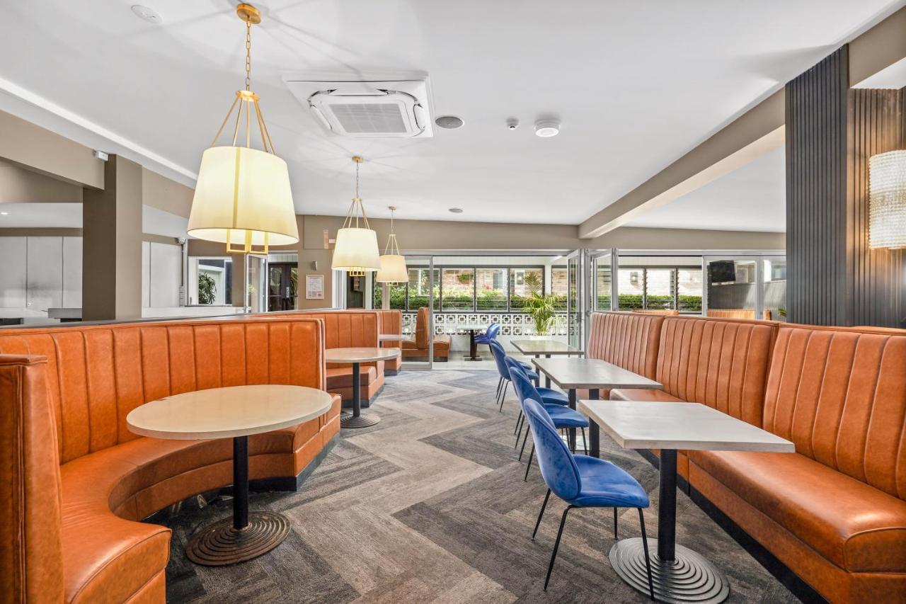 Grand Hotel And Studios Wyong Bagian luar foto