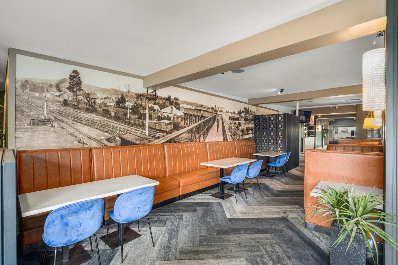 Grand Hotel And Studios Wyong Bagian luar foto